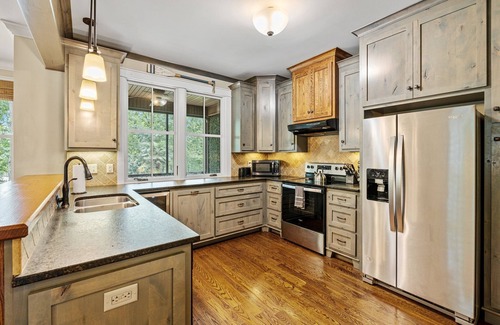 Townville House | Insta-Worthy Lakefront Home w/Dock + Fire Pit & Game Room
