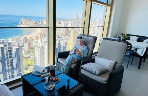 Cala Apartment | INTEMPO Sky Luxury Apartment 26 floor Spa & SeaView