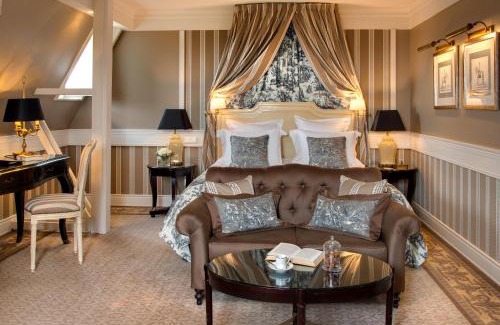 La Chapelle-en-Serval Hotel | InterContinental Hotels Chantilly Chateau Mont Royal by IHG
