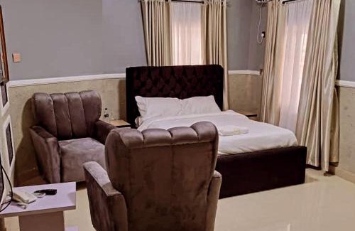 Owerri Hotel | International royal hotel