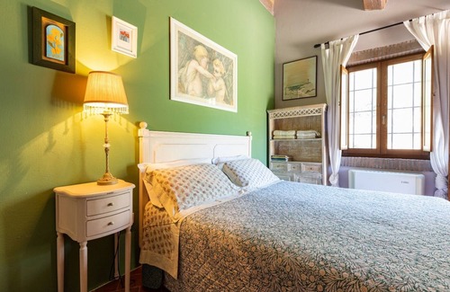 Soriano nel Cimino Bed & Breakfast | Intimate independent room for couples