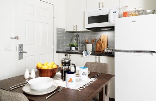 Northwest Hotel | InTown Suites Extended Stay Virginia Beach VA