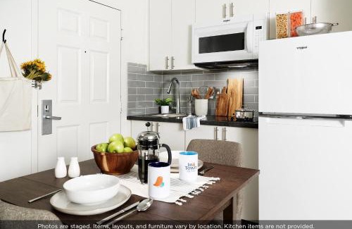 St. Charles Hotel | InTown Suites Extended Stay St. Louis MO - St. Charles