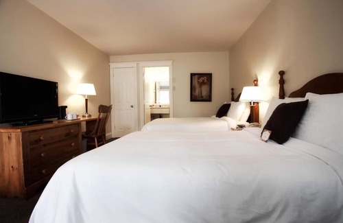 Baddeck Hotel | Inverary Resort