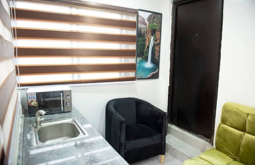 Abuja Apartment | Inviting 1-Bed Apartment Located in Abuja