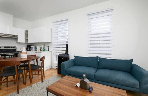 Plateau Mont Royal Apartment | Inviting 2BR1B in Gay Village & Downtown