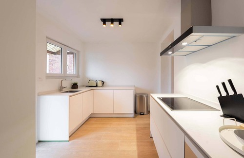 South Antwerp Apartment | Inviting 5-Person Duplex in Vibrant Antwerp