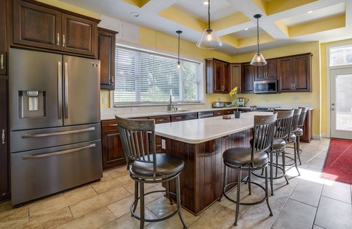 Connellsville House | Inviting Connellsville Getaway w/Deck!