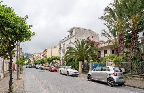 Amantea House | Inviting holiday home in Amantea near the sea