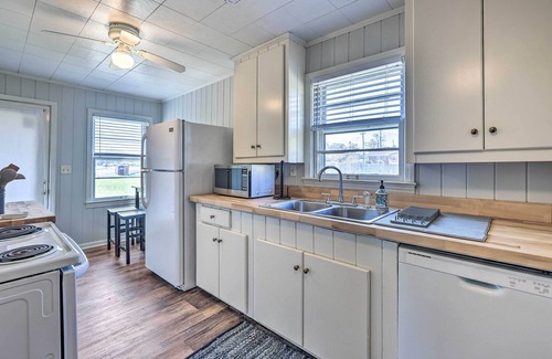 Forest Lake House | Inviting House 2 Mi to University of Alabama!