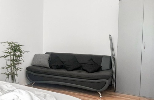 Simmering Apartment | Inviting Simmering Apartment with 2 Bedrooms