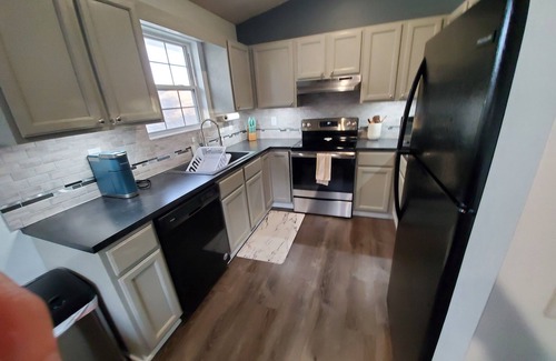 Greenwich House | Inwood Retreat sleep up to 10 people