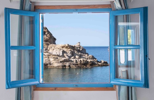 Milopotas House | Ios Villa - Private beach