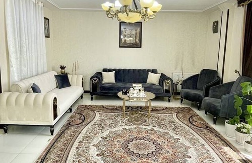 Shīrāz Resort | Private room ∙ 3 guests
