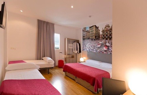 Rochapea House | IRAIPE Pamplona Hostal Auto Check-in