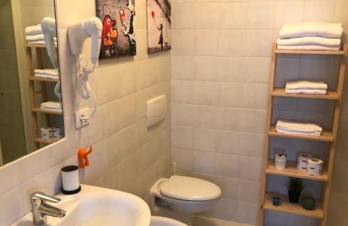 Pacengo House | IRIDES ROOMS a un passo dai Parchi Divertimento