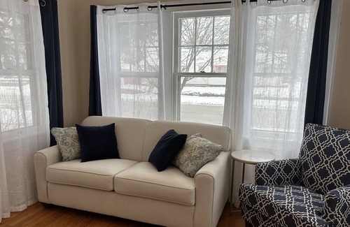 Northeast South Bend House | Irish on Sunnyside - 1 mile from the Notre Dame campus
