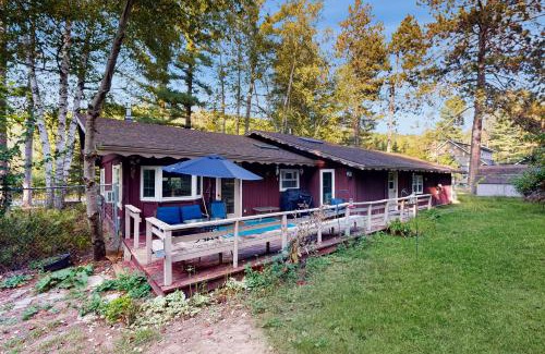 Iron Mountain House | Iron Mountain Getaway