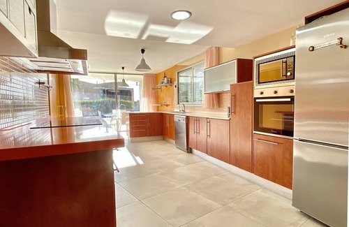 L Almadrava Villa | Isabella. spacious modern villa with sea views fr