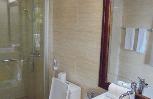 Mwanza Hotel | Isamilo Lodge and Spa 2 bedroom, 1 bathroom