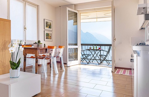 Riva di Solto House | IseoLakeRental - Romantic Holiday 2