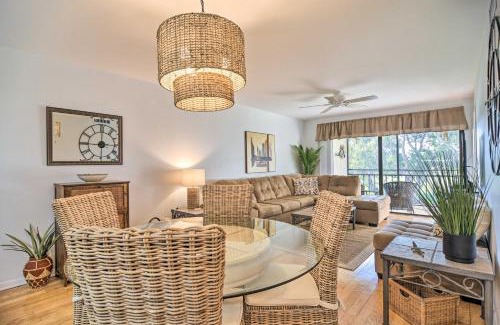 Casa del Mar Apartment | Isla Del Sol Condo about 2 Miles to St Pete Beach!