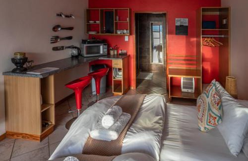 Luderitz Bed & Breakfast | Island Cottage Guesthouse