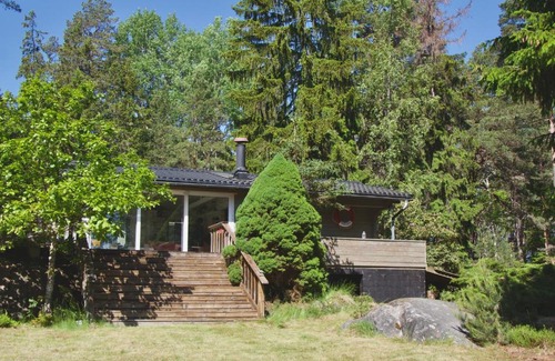 Stavsudda Villa | Island House in the Forest with beach