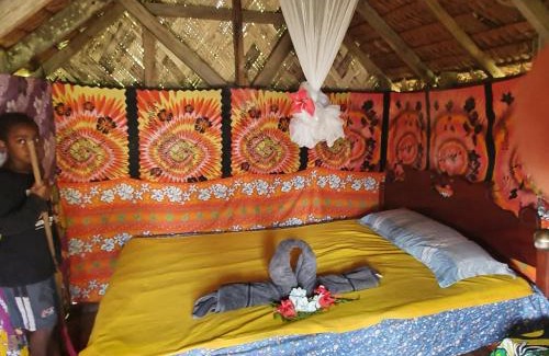 Tanna Island Bed & Breakfast | island paradis bungalowd