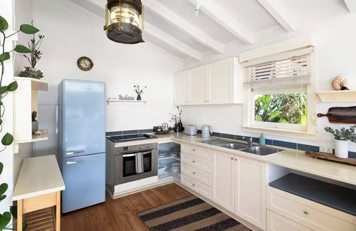 Scotland Island Cottage | Island Paradise | Private Waterfront Retreat