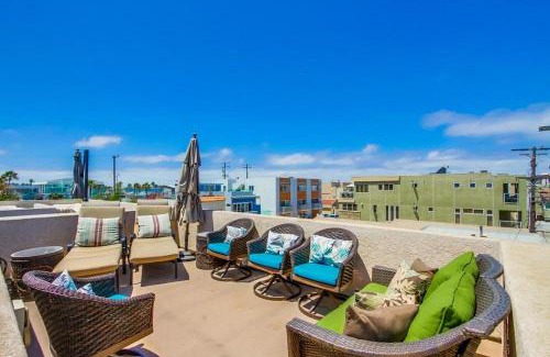 Mission Beach House | Island Style