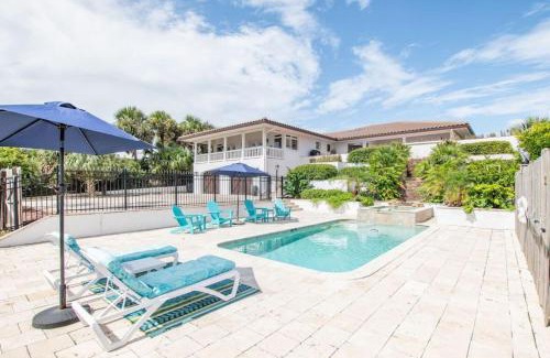 Crescent Beach House | Island Time - Oceanfront Bliss