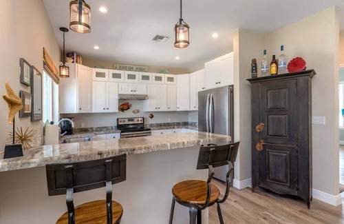 Little Venice House | Island Time~ Pool Home Seconds to Open Ocean! 32' Dock
