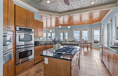 Harkers Island House | Island Waterfront Home for 10. Sound & Dock Views!
