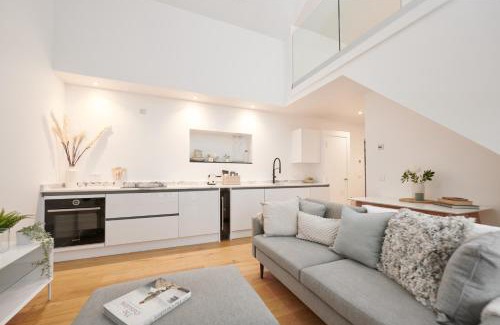 Isleornsay House | Isle of Skye, lodge for two with hot tub