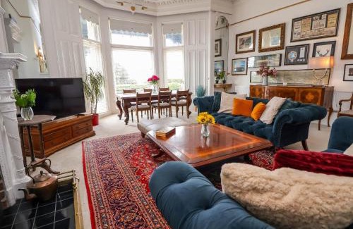Waterloo Apartment | Ismay Lounge Apartment- Titanic Interest