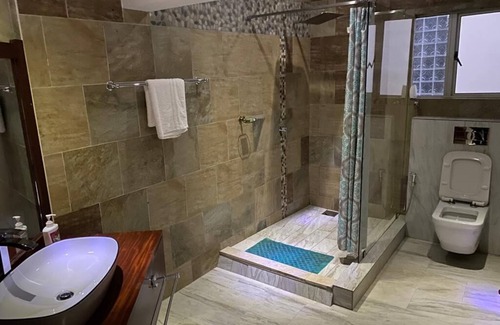 Lubumbashi Hotel | Istanbul Cabanas Hôtel
