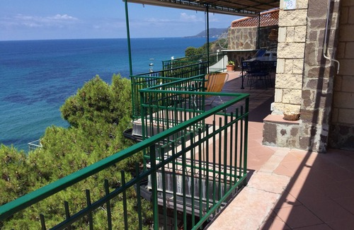 San Mauro Cilento House | House on the sea Acciaroli
