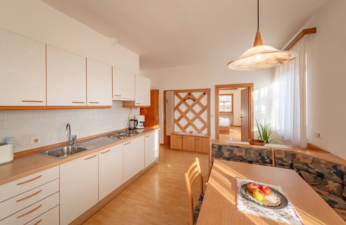 Pianizza Di Sopra Apartment | 729B Apartments Haus Weinberg