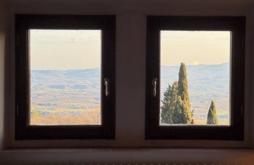 San Giustino Valdarno Villa | Poggio Corsucci.Panoramic mansion with swimming pool between Florence and Arezzo
