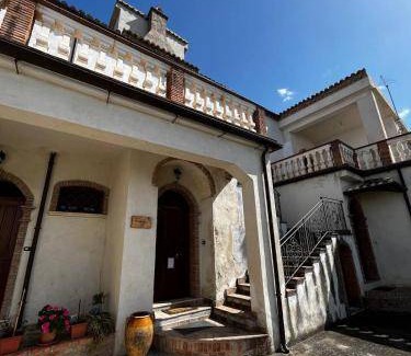 Rossano House | 300 m² House ∙ 4 bedrooms ∙ 11 guests