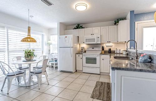 Englewood House | It's a Shore Thing A