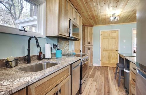 Blowing Rock House | It`s all new at Village Sunset, sweet little hideaway in town, screened porch,