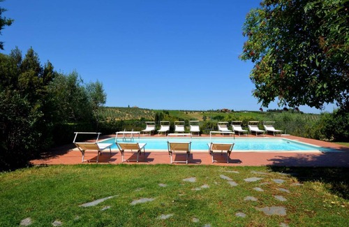 San Casciano in Val di Pesa Villa | 390 m² Villa ∙ 6 bedrooms ∙ 12 guests