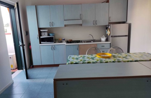 Sant'Andrea Apostolo dello Ionio House | Holiday Home 'Casa Del Sole' with Private Terrace and Air Conditioning