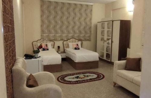 Baghdad Hotel | Italian House