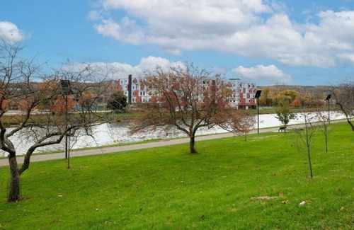 Ithaca House | Ithaca 2 Bed 2 Bath · River front in the · River front in the heart of Ithaca!