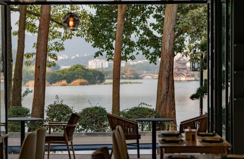 Huicheng Qu House | iTree Guanhu Academy Huizhou West Lake