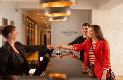 Belfast Hotel | Ivanhoe Inn and Hotel