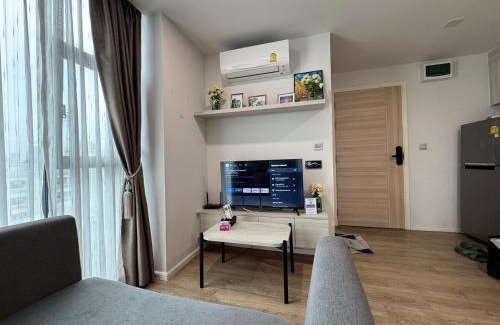 Chan Kasem Apartment | Ivory Ratchada-Ladprao Huai Khwang Night Market